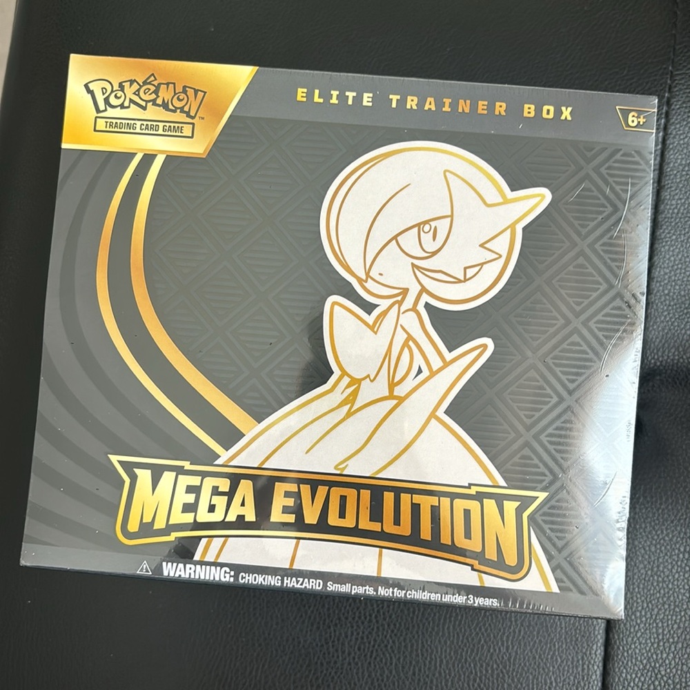 5 RANDOM MYSTERY POKÉMON CARD (CURRENTLY SOLD OUT EVERYWHERE)